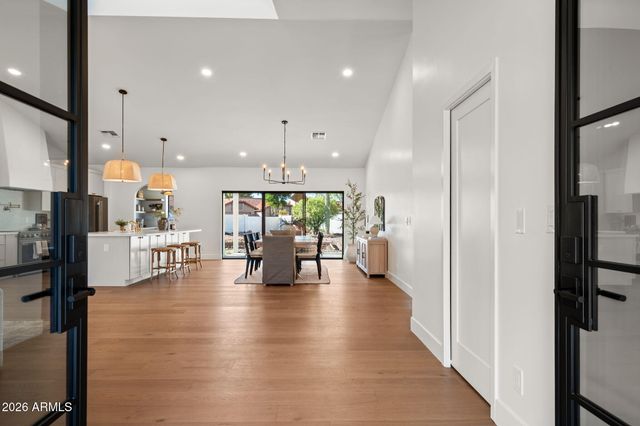 10572 E BELLA VISTA Drive, Scottsdale, AZ 85258