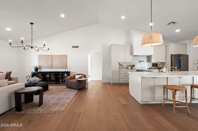 10572 E BELLA VISTA Drive, Scottsdale, AZ 85258