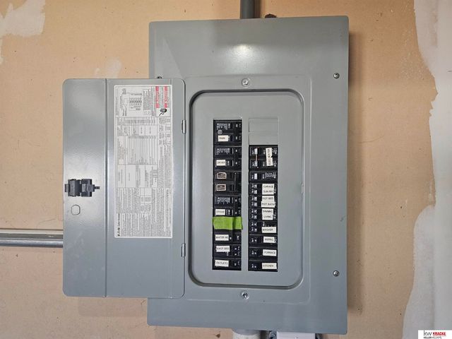 323 N Court Street, Wilber, NE 68465