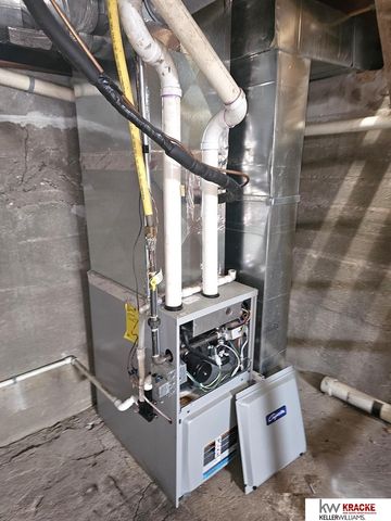 323 N Court Street, Wilber, NE 68465