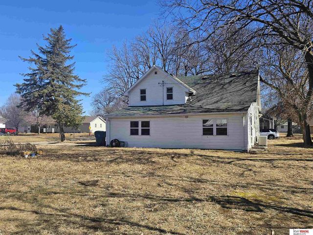 323 N Court Street, Wilber, NE 68465