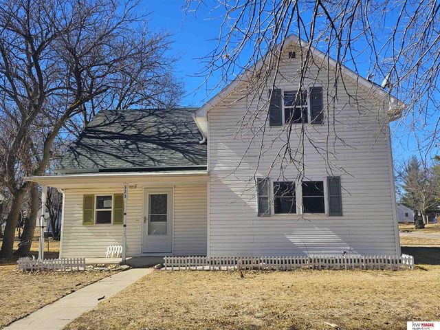 323 N Court Street, Wilber, NE 68465