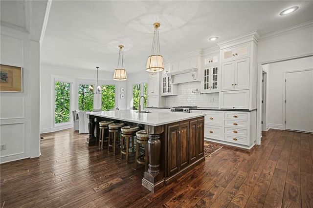 1129 Camelot Hill Street, Liberty, MO 64068