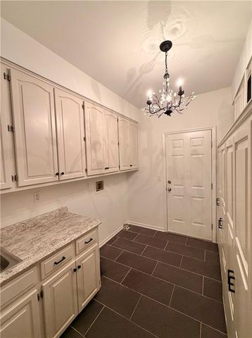 1129 Camelot Hill Street, Liberty, MO 64068