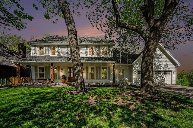 1129 Camelot Hill Street, Liberty, MO 64068