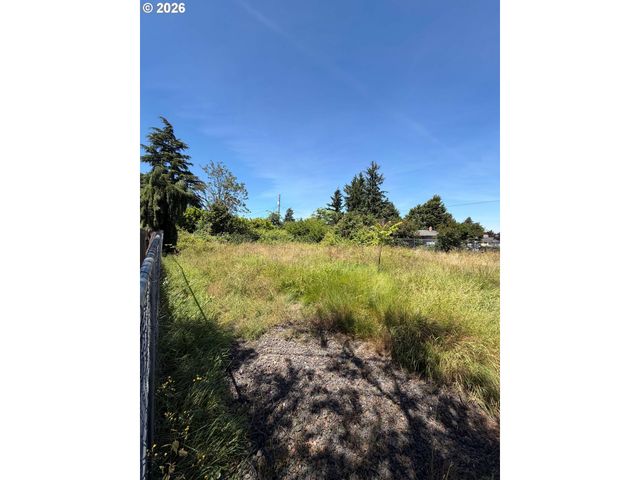 2639 Ne 122ND Ave, Portland, OR 97230