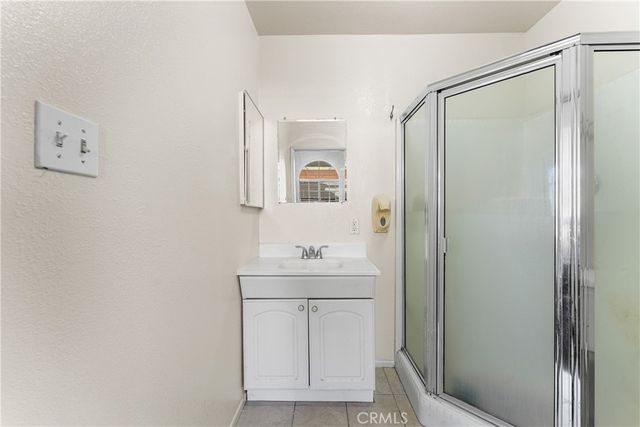 2427 Oakcrest, Palmdale, CA 93550