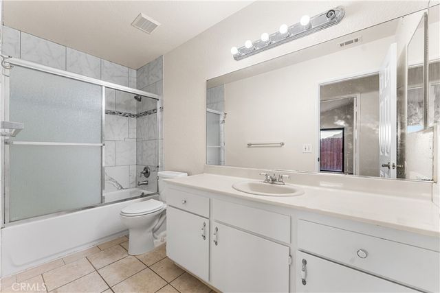 2427 Oakcrest, Palmdale, CA 93550