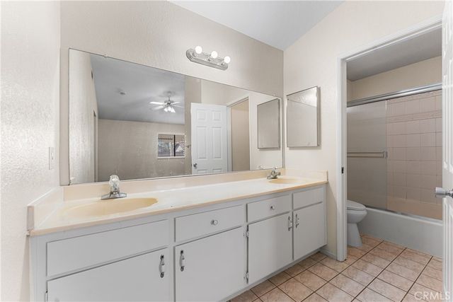 2427 Oakcrest, Palmdale, CA 93550