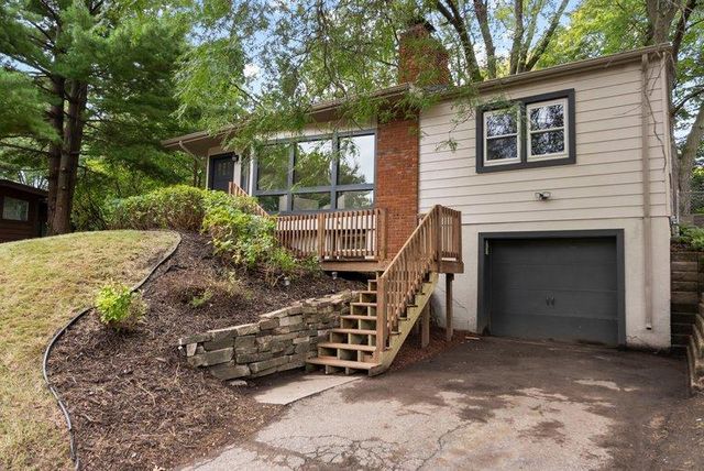 3115 Kyle Avenue N, Golden Valley, MN 55422