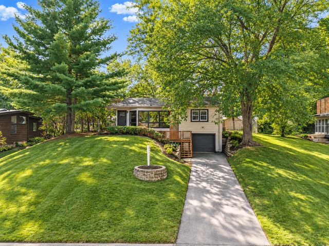 3115 Kyle Avenue N, Golden Valley, MN 55422