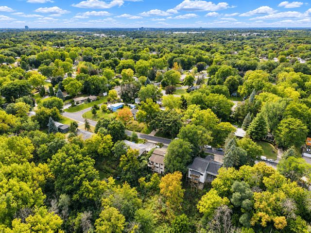 3115 Kyle Avenue N, Golden Valley, MN 55422