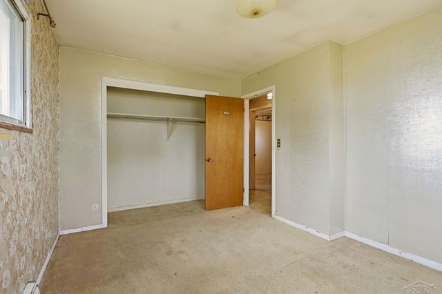 5098 S Venoy Road, Zilwaukee, MI 48604