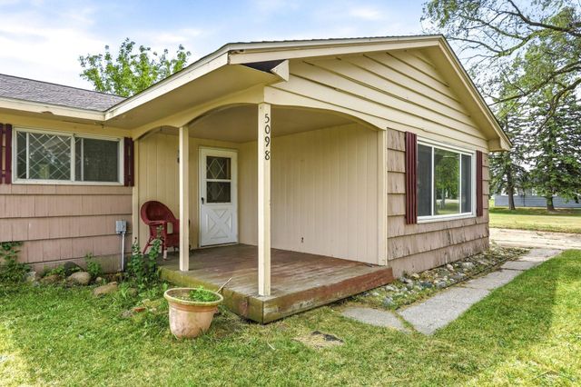 5098 S Venoy Road, Zilwaukee, MI 48604