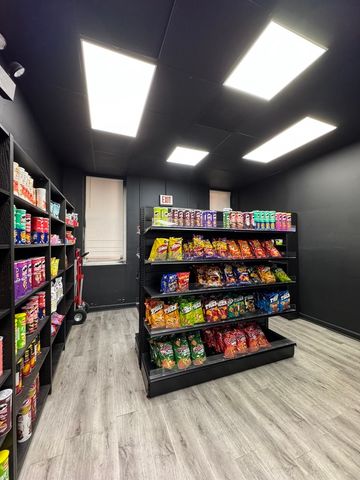 2521 N Lincoln Avenue, Chicago, IL 60614