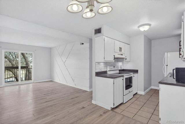 16359 W 10th Avenue XX5, Golden, CO 80401