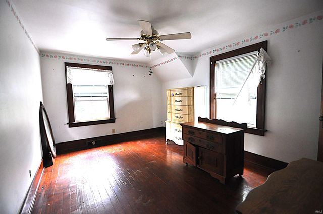 1240 Altgeld Street, South Bend, IN 46614