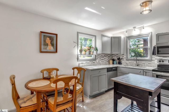 16 Miller Street, Greenville, SC 29607