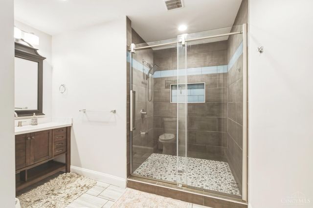 1236 Regent Avenue, Cincinnati, OH 45237