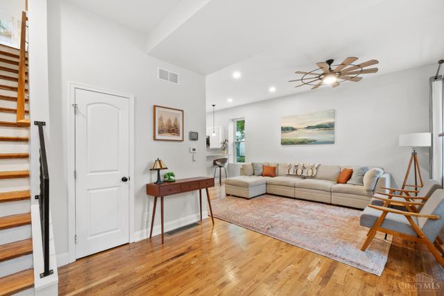 1236 Regent Avenue, Cincinnati, OH 45237