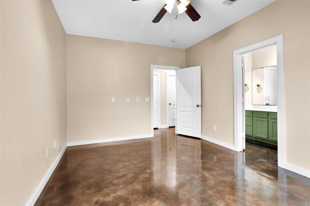 3129 Molly Drive, Huntsville, TX 77340