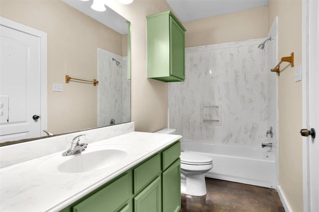 3129 Molly Drive, Huntsville, TX 77340