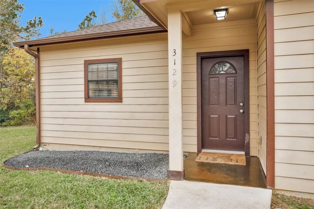 3129 Molly Drive, Huntsville, TX 77340