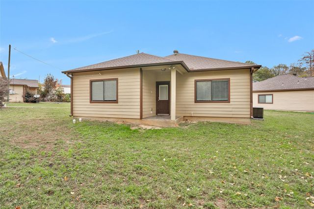 3129 Molly Drive, Huntsville, TX 77340