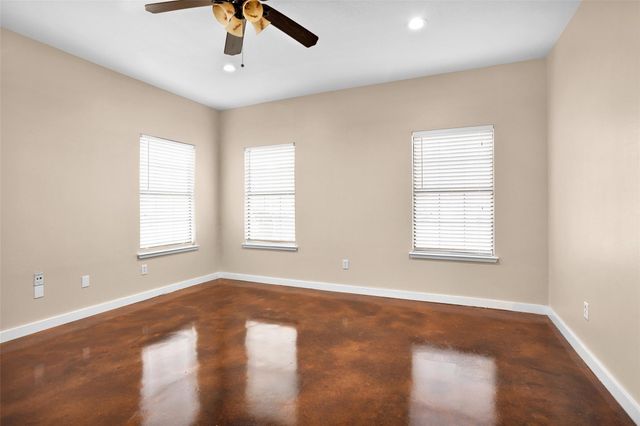 3129 Molly Drive, Huntsville, TX 77340