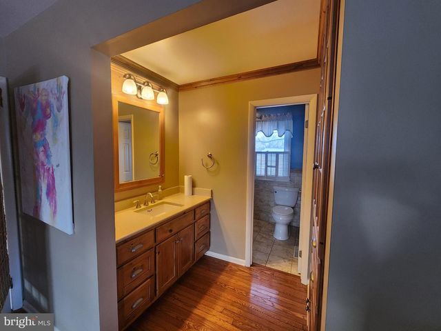 520 GALE RD, Camp Hill, PA 17011