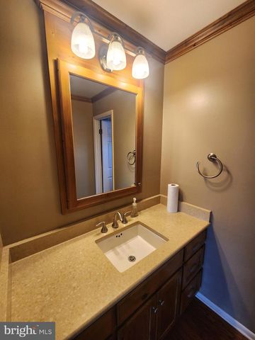 520 GALE RD, Camp Hill, PA 17011