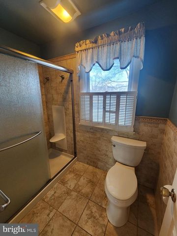 520 GALE RD, Camp Hill, PA 17011