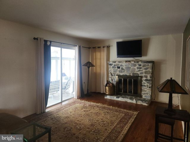 520 GALE RD, Camp Hill, PA 17011