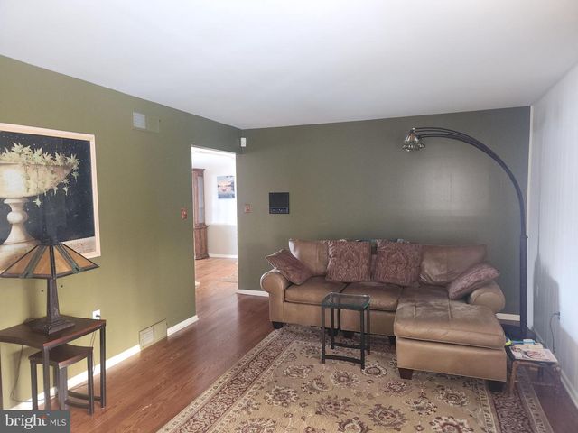 520 GALE RD, Camp Hill, PA 17011