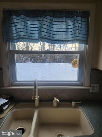 520 GALE RD, Camp Hill, PA 17011