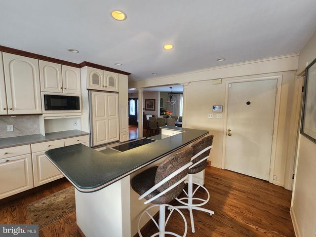 520 GALE RD, Camp Hill, PA 17011