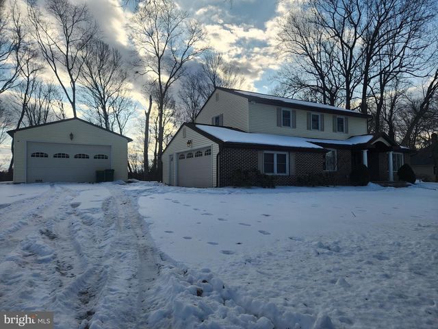 520 GALE RD, Camp Hill, PA 17011