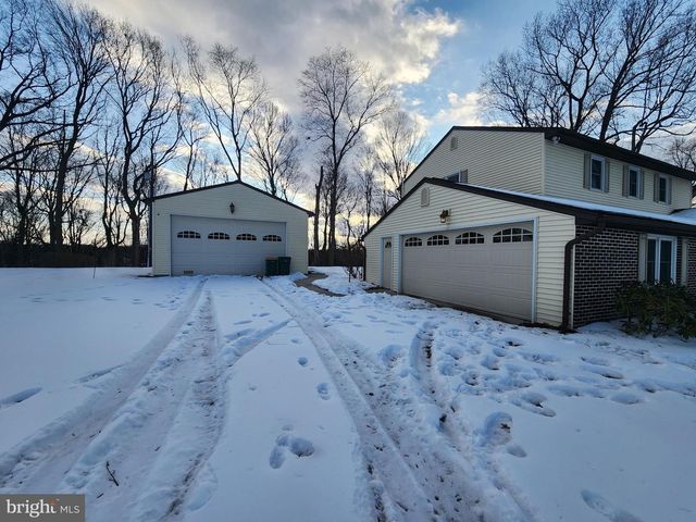 520 GALE RD, Camp Hill, PA 17011