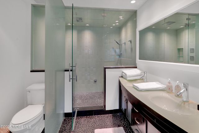 18 Wyckham Road, Spring Lake Heights, NJ 07762