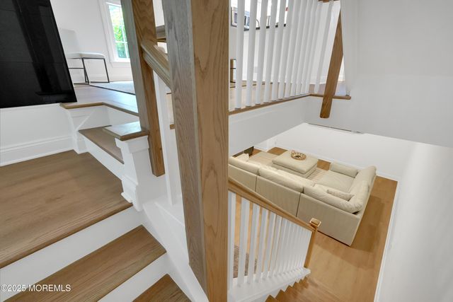 18 Wyckham Road, Spring Lake Heights, NJ 07762