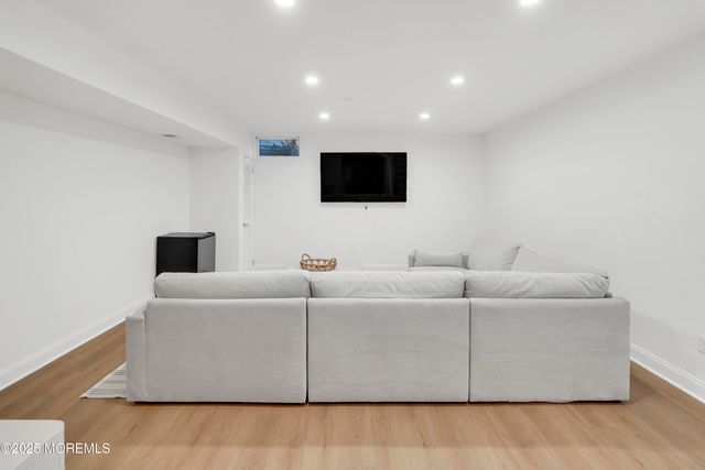 18 Wyckham Road, Spring Lake Heights, NJ 07762