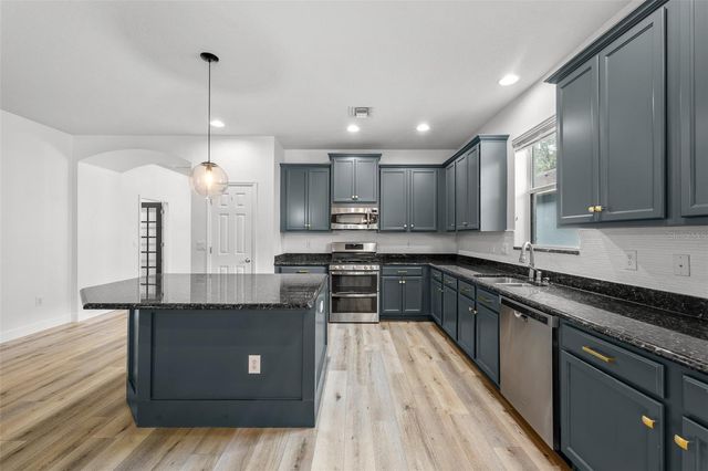15814 STARLING WATER DRIVE, Lithia, FL 33547