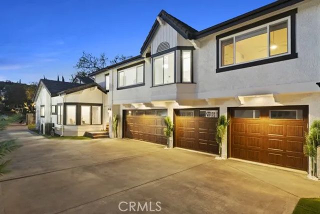 9514 Oakridge Place, Chatsworth, CA 91311