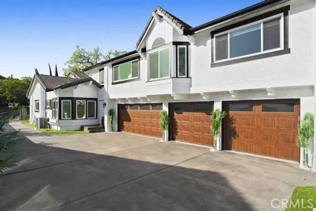 9514 Oakridge Place, Chatsworth, CA 91311