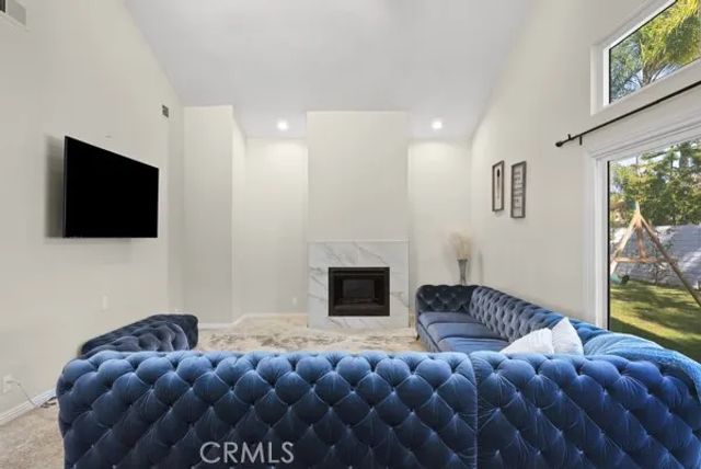 9514 Oakridge Place, Chatsworth, CA 91311