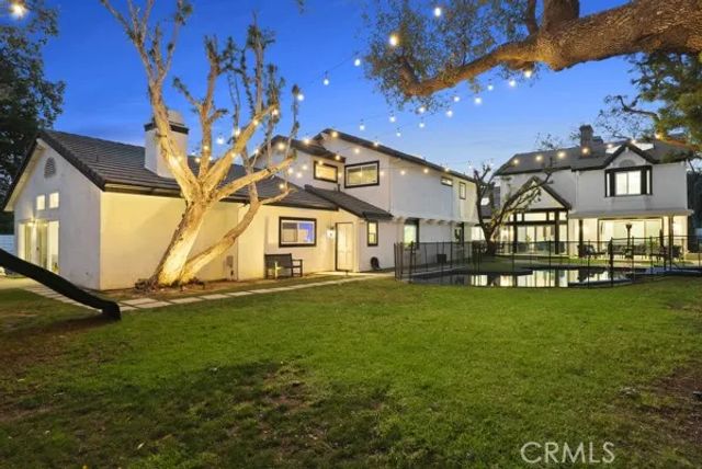 9514 Oakridge Place, Chatsworth, CA 91311