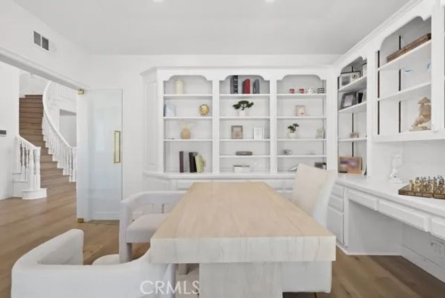 9514 Oakridge Place, Chatsworth, CA 91311