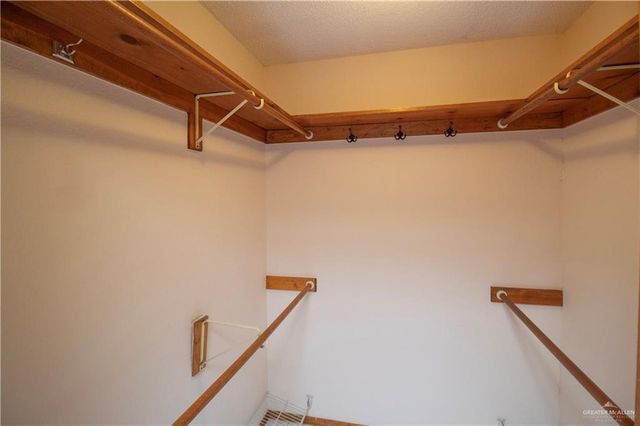 1419 Leo Street, Mission, TX 78572