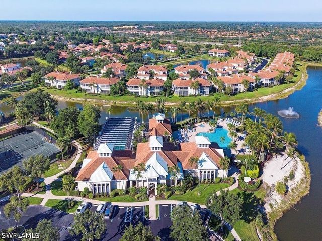 3049 Driftwood WAY 3803, Naples, FL 34109