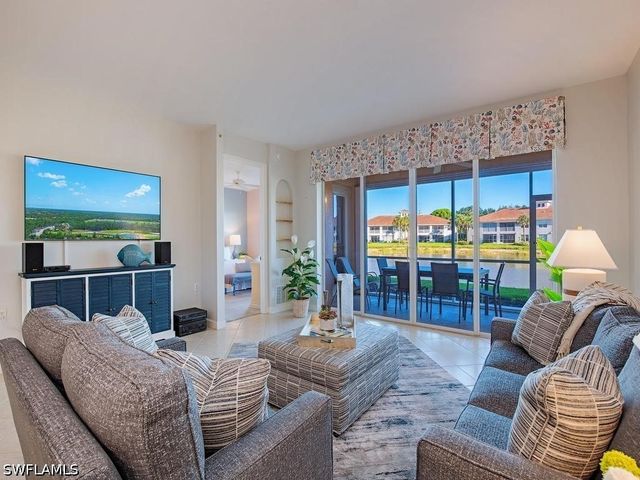 3049 Driftwood WAY 3803, Naples, FL 34109
